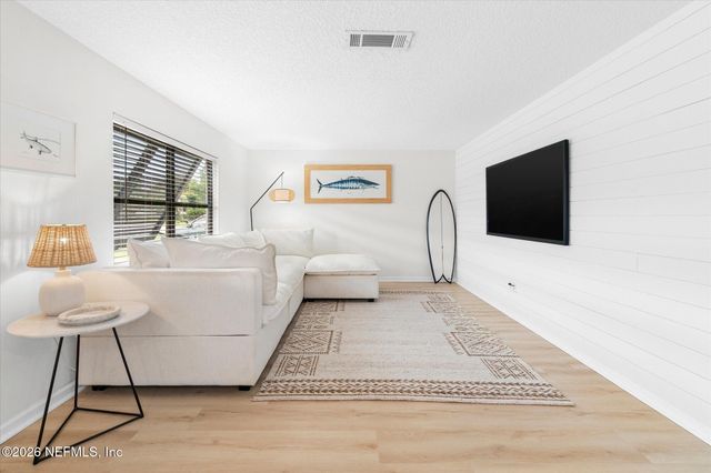 85 DOLPHIN Boulevard E, Ponte Vedra Beach, FL 32082