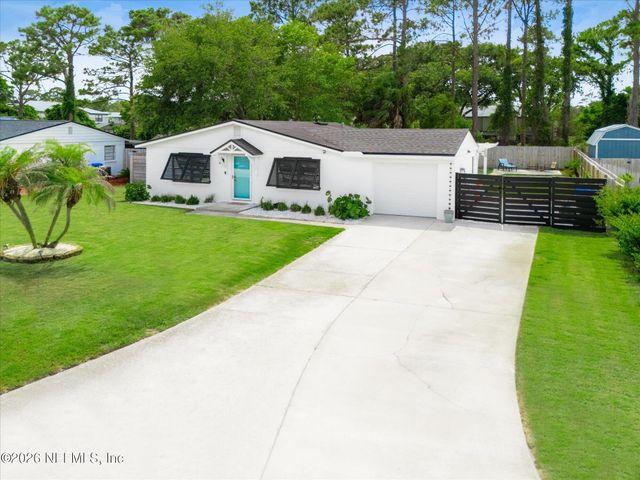 85 DOLPHIN Boulevard E, Ponte Vedra Beach, FL 32082