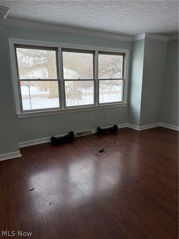 749 Regina Drive, Vermilion, OH 44089