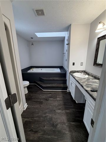 749 Regina Drive, Vermilion, OH 44089