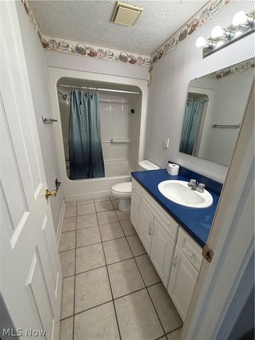 749 Regina Drive, Vermilion, OH 44089