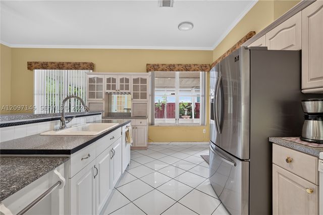 14639 SW 159th Pl, Miami, FL 33196