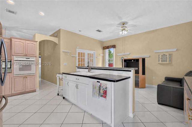 14639 SW 159th Pl, Miami, FL 33196