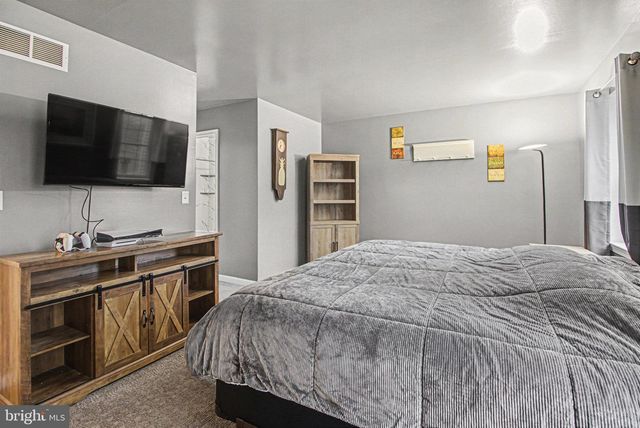 2248 WEXFORD RD, Palmyra, PA 17078