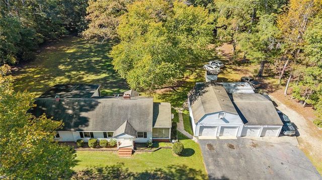 7100 Farmers DR, West Point, VA 23181