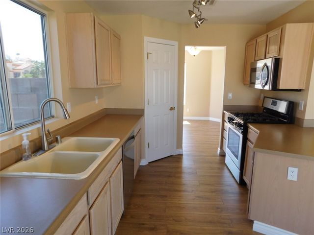 400 Opal Drive, Henderson, NV 89015