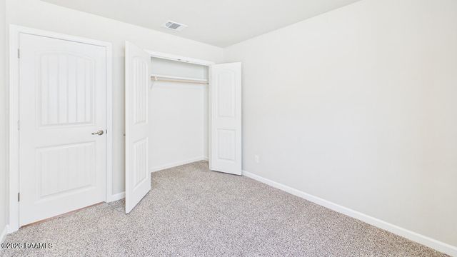 146 Lake Ridge Drive, Broussard, LA 70518