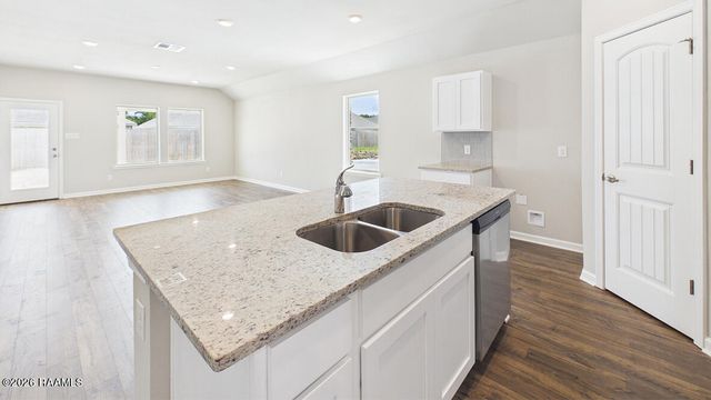 146 Lake Ridge Drive, Broussard, LA 70518