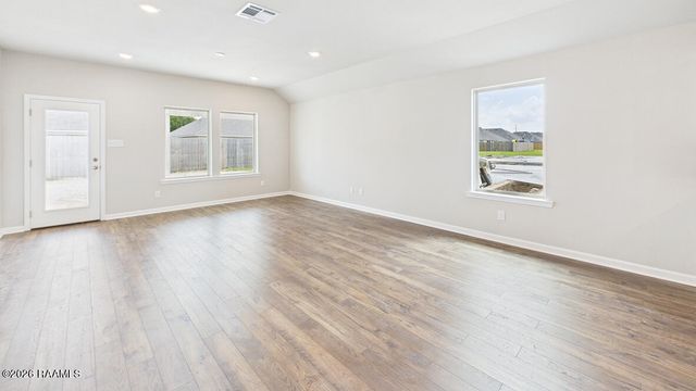 146 Lake Ridge Drive, Broussard, LA 70518