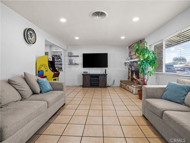 1455 N Alice, Rialto, CA 92376