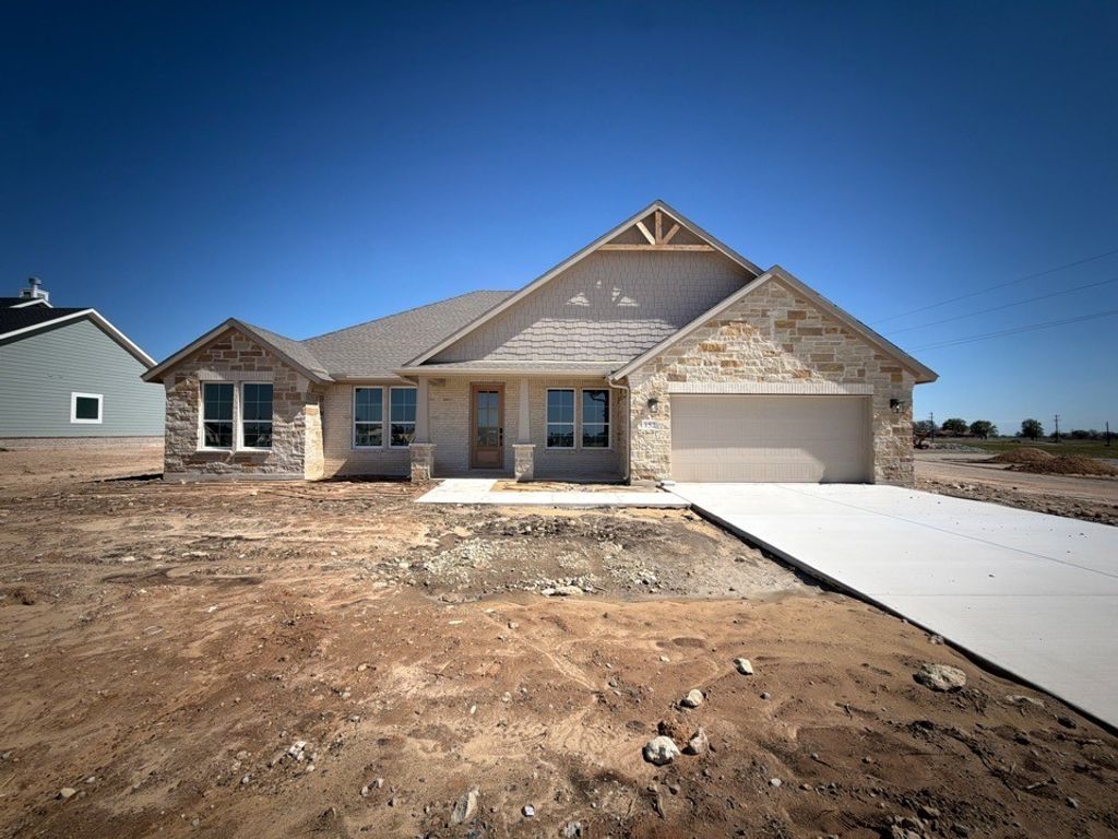 152 Meadow Bend Drive, New Fairview, TX 76078 — exterior