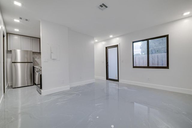 1126 NW 4th Avenue 1-2, Fort Lauderdale, FL 33311