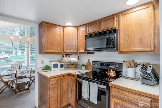 13825 72nd Avenue E, Puyallup, WA 98373