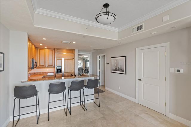 258 GOLDEN GATE POINT 701, Sarasota, FL 34236