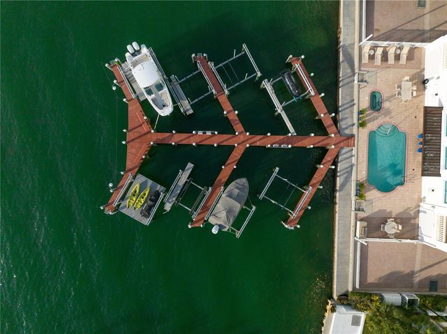 258 GOLDEN GATE POINT 701, Sarasota, FL 34236