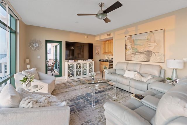 258 GOLDEN GATE POINT 701, Sarasota, FL 34236