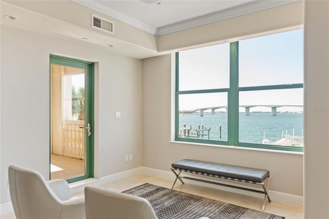 258 GOLDEN GATE POINT 701, Sarasota, FL 34236