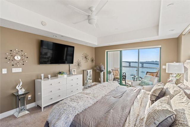 258 GOLDEN GATE POINT 701, Sarasota, FL 34236