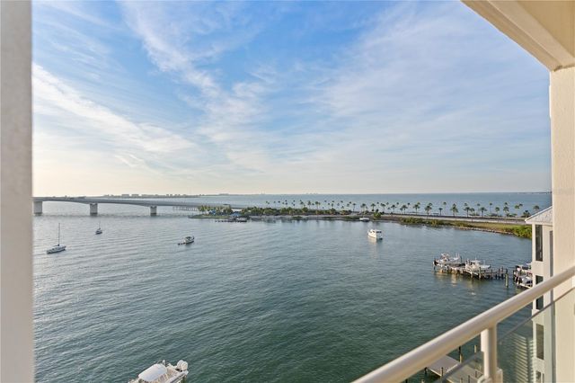 258 GOLDEN GATE POINT 701, Sarasota, FL 34236
