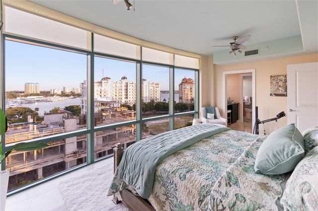 258 GOLDEN GATE POINT 701, Sarasota, FL 34236