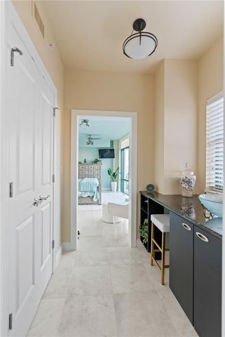 258 GOLDEN GATE POINT 701, Sarasota, FL 34236
