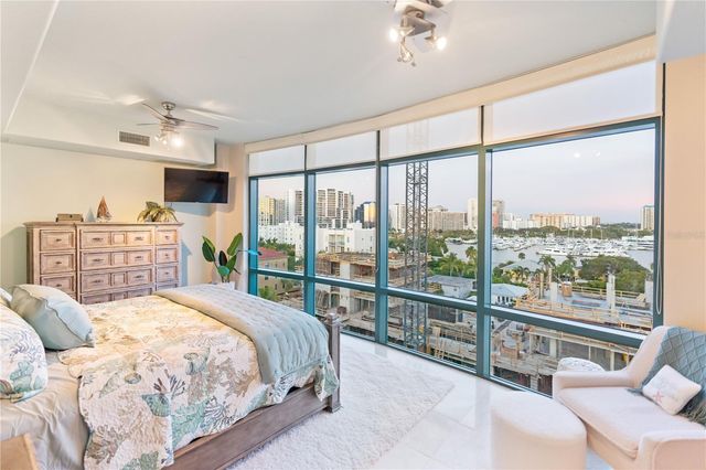 258 GOLDEN GATE POINT 701, Sarasota, FL 34236