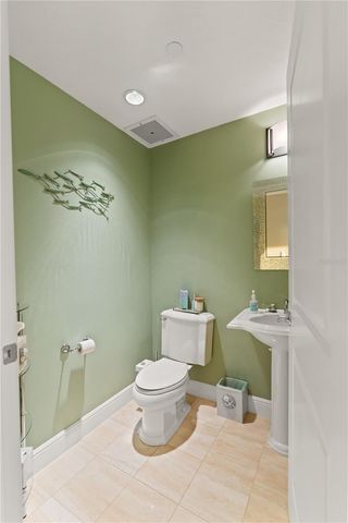 258 GOLDEN GATE POINT 701, Sarasota, FL 34236