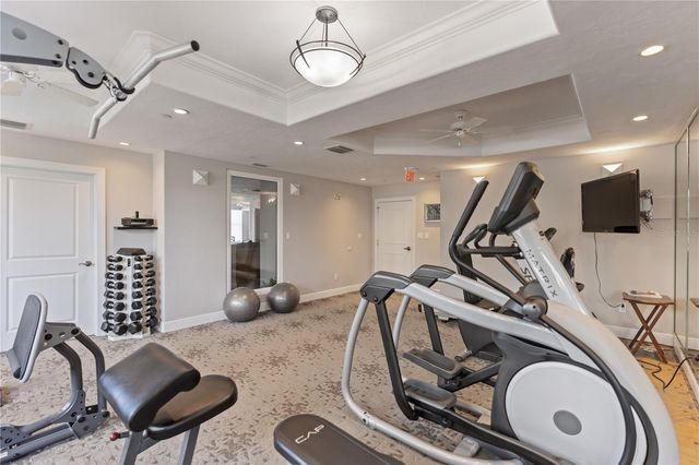 258 GOLDEN GATE POINT 701, Sarasota, FL 34236