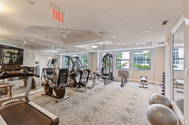 258 GOLDEN GATE POINT 701, Sarasota, FL 34236