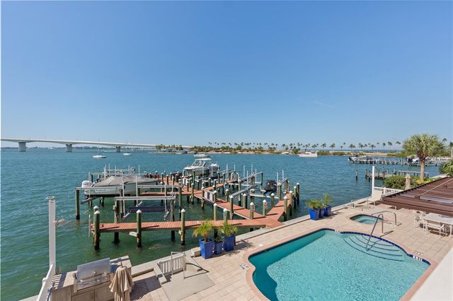 258 GOLDEN GATE POINT 701, Sarasota, FL 34236