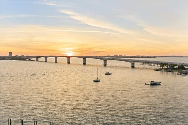 258 GOLDEN GATE POINT 701, Sarasota, FL 34236