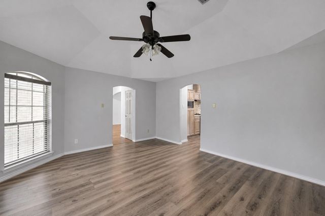 20110 Oakwood Court, Humble, TX 77338