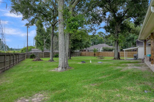 20110 Oakwood Court, Humble, TX 77338