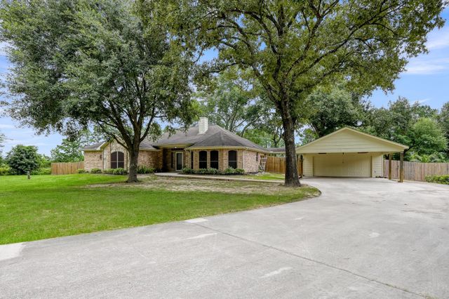 20110 Oakwood Court, Humble, TX 77338