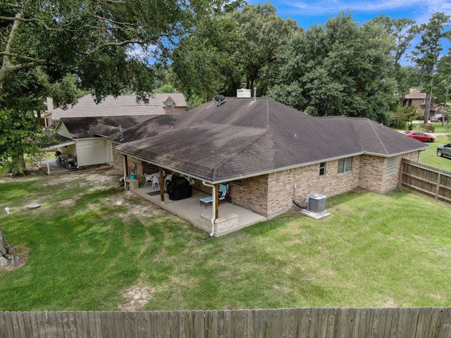 20110 Oakwood Court, Humble, TX 77338