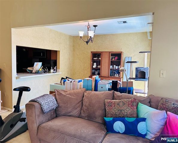 70 W Boulder Run Road 203, Paterson, NJ 07501