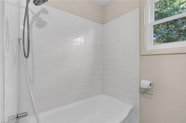 2104 Hiatt Street, Greensboro, NC 27403
