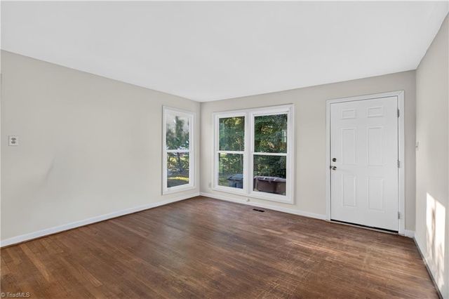 2104 Hiatt Street, Greensboro, NC 27403