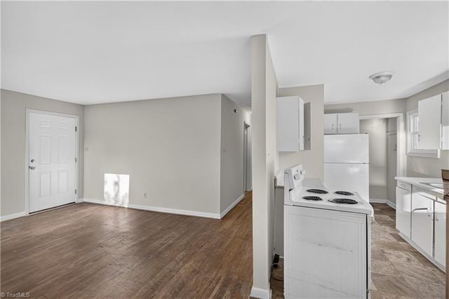 2104 Hiatt Street, Greensboro, NC 27403