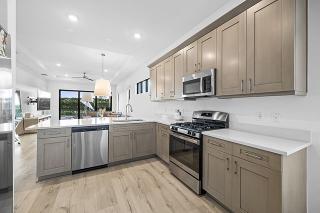 15890 Key Biscayne Lane, The Acreage, FL 33470