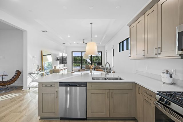 15890 Key Biscayne Lane, The Acreage, FL 33470