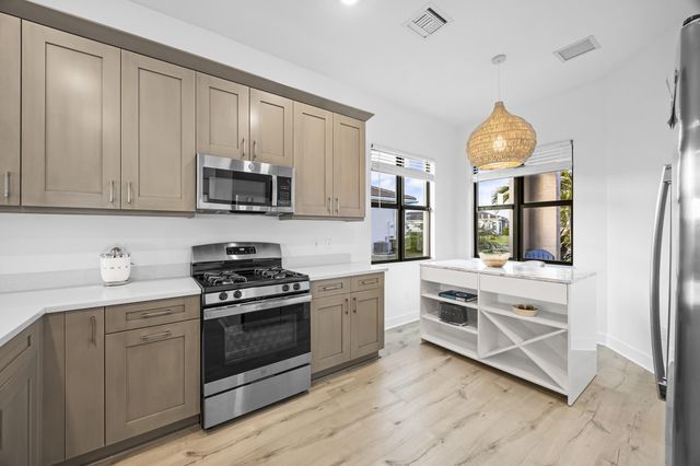 15890 Key Biscayne Lane, The Acreage, FL 33470