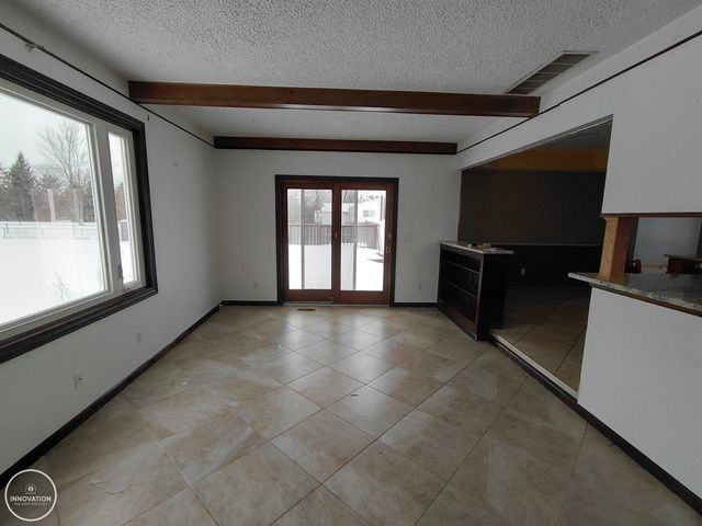 5346 Marsh Road, East China, MI 48054