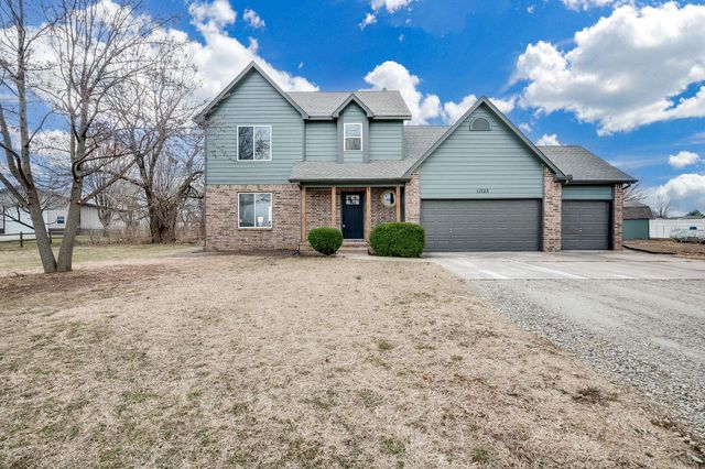 11723 E Fireside Ln, Derby, KS 67037