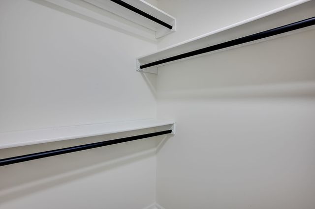 11723 E Fireside Ln, Derby, KS 67037