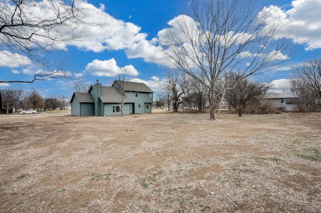 11723 E Fireside Ln, Derby, KS 67037