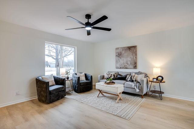 11723 E Fireside Ln, Derby, KS 67037