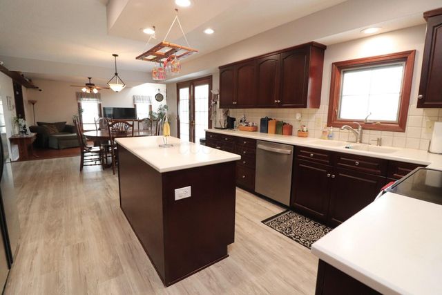 6430 Rossmore Lane, Canal Winchester, OH 43110