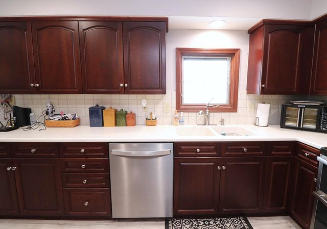 6430 Rossmore Lane, Canal Winchester, OH 43110