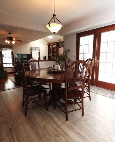 6430 Rossmore Lane, Canal Winchester, OH 43110